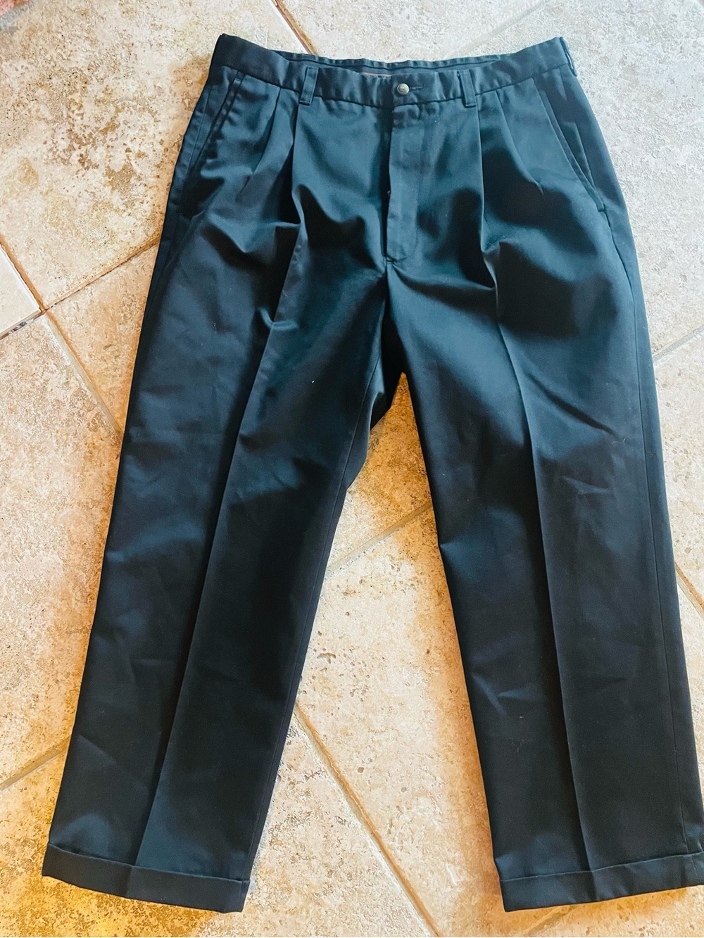 Haggar Black Pleated Dress Pants